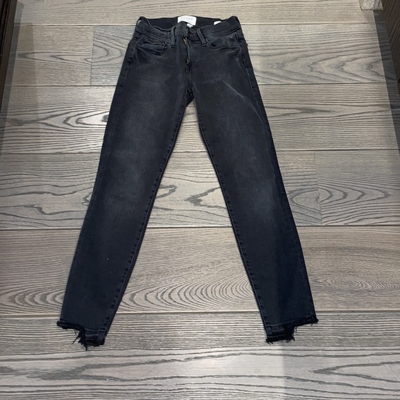 FRAME Le Skinny De Jeanne Released-Hem Jeans in Micoy, 24 - Picture 4 of 9